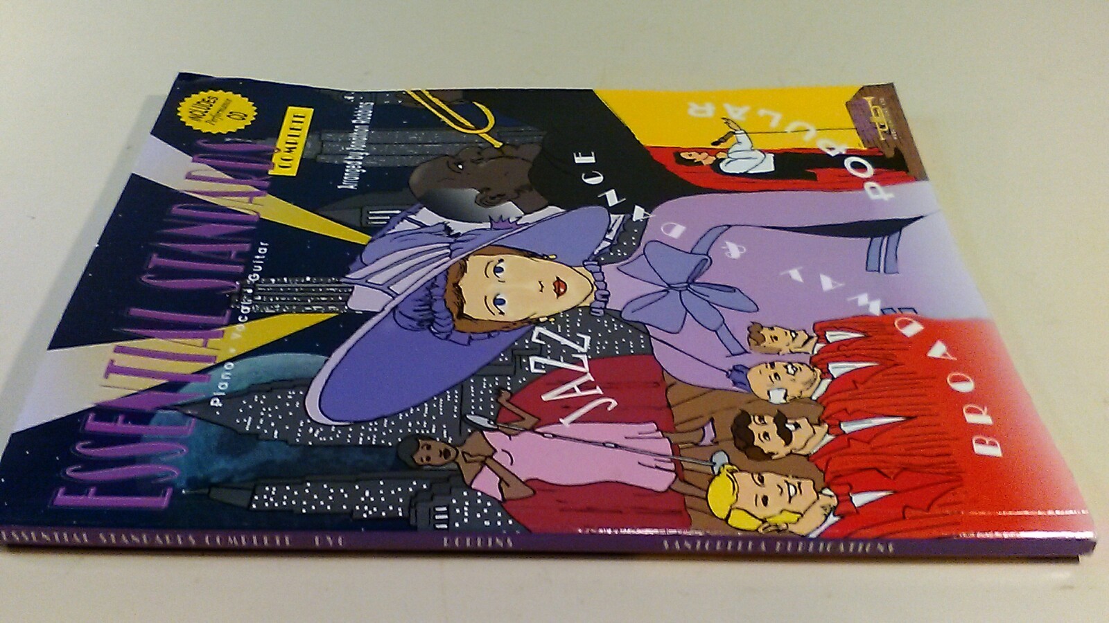 Essential Standards, Jazz Songbook, Piano, Guitar, Vocal with CD