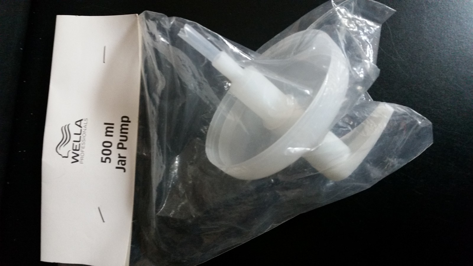 Wella 500 ml Professional Jar Pump