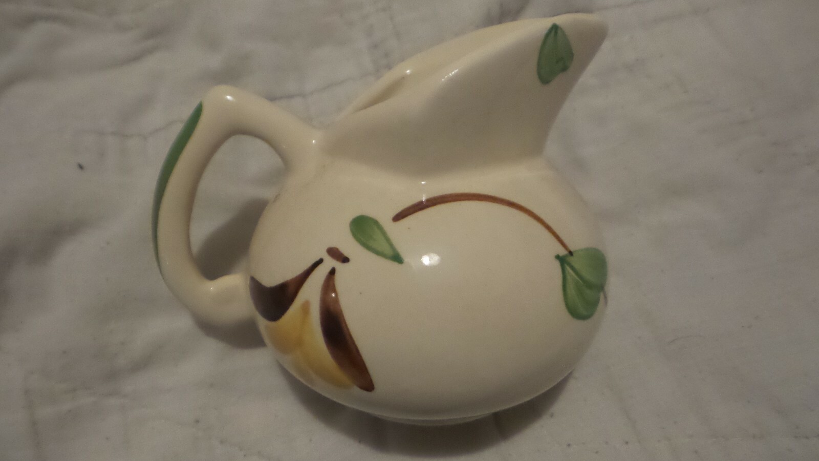 Vintage Watt? Pottery Hanging Flowr Pattern in Yellow and Brown