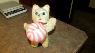 VINTAGE MCM HAPPY KITTEN Wind-Up Toy. Korea Kitty Cat with Ball. Works