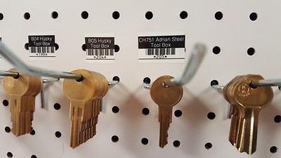 CH751 - 2 NEW KEYS FOR Rv compartment, CH751 toolboxes locks. pair of 2.