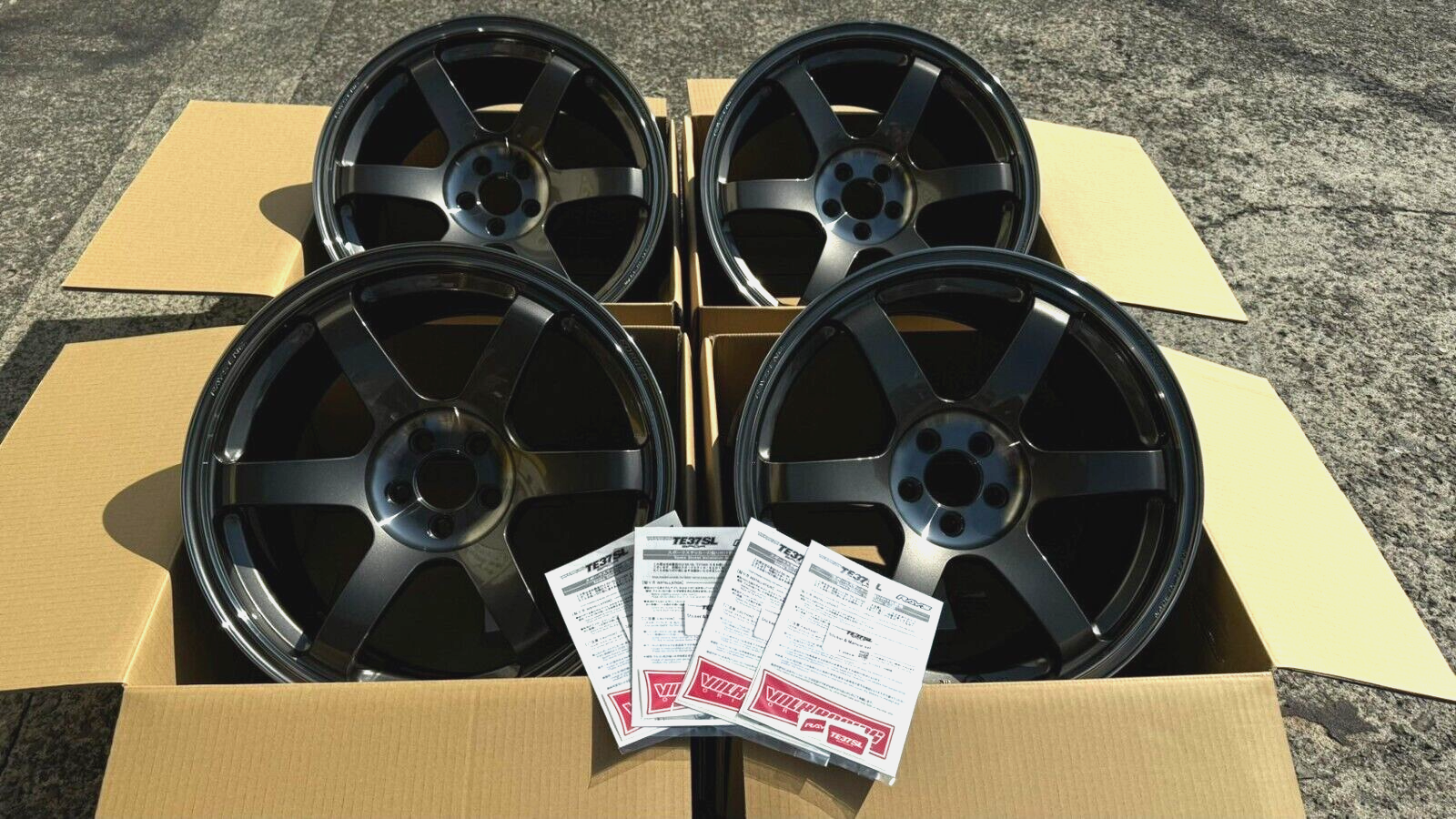 RAYS TE37 SAGA 18 × 8J +45 Volk Racing TE37SL SAGA 18×8.5″ +45 5×114.3 Pressed Graphite