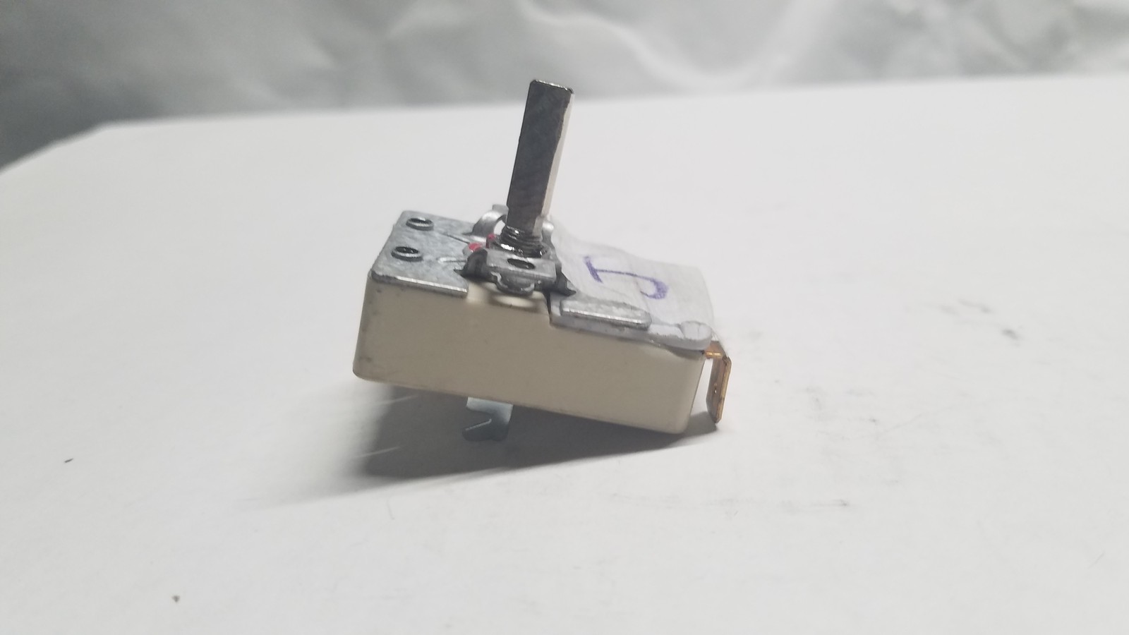 Temperature Controller/Sensor for Water Heater
