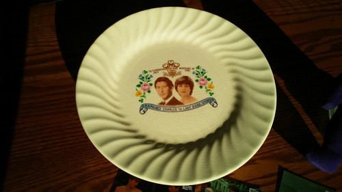 Princess Diana Collector's Beanie Baby, Wedding Plate & PressPass Trading Cards