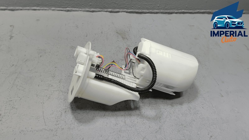 Used 2018-2024 Toyota Camry FWD 2.5L Fuel Gas Tank Pump & Sending Unit OEM