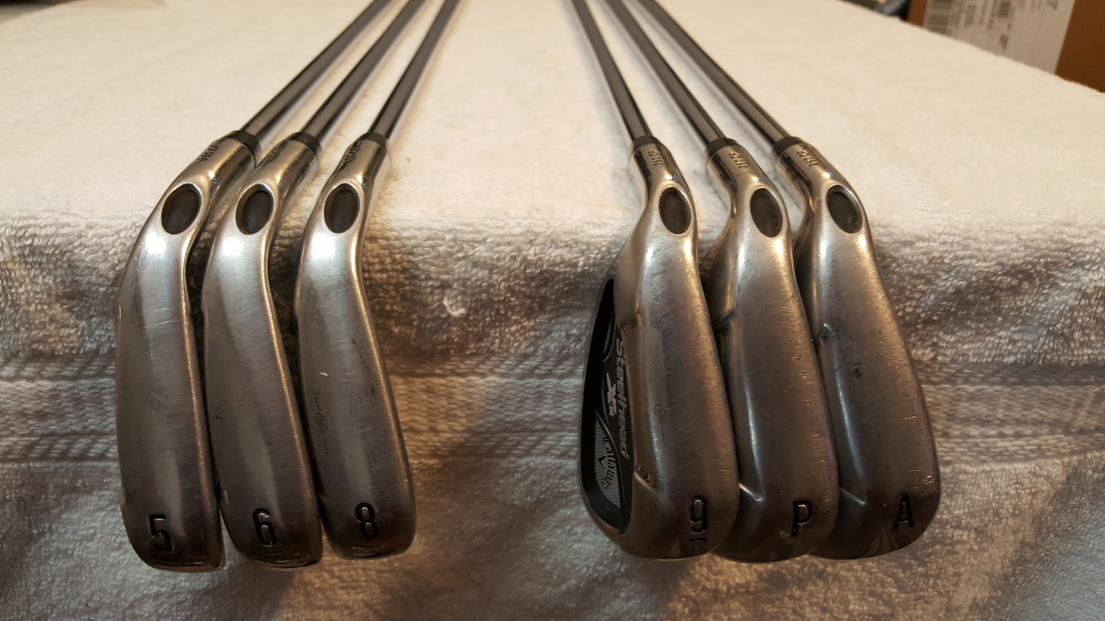 Set (5, 6, 8-pw, Aw) 6 Irons - Xp 105 S300 Stiff