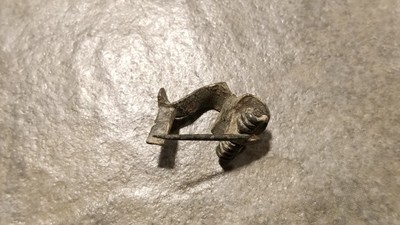 Ancient Roman Bronze FIBULA BROOCH (#3) Knee Type, Intact Pin, Some Engravings