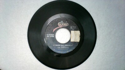 Michael Jackson P.Y.T. (Pretty Young Thing) 45 RPM 7'' Vinyl Epic  1982