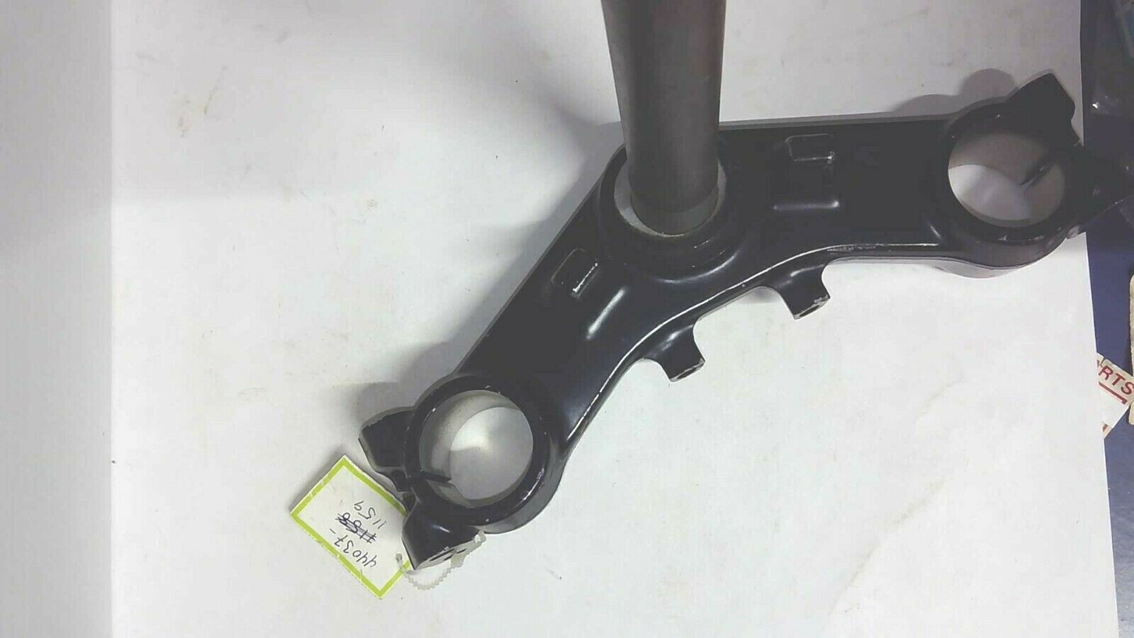 83-84 NOS KAWASAKI GPZ ZX1100 TRIPLE TREE STEERING STEM