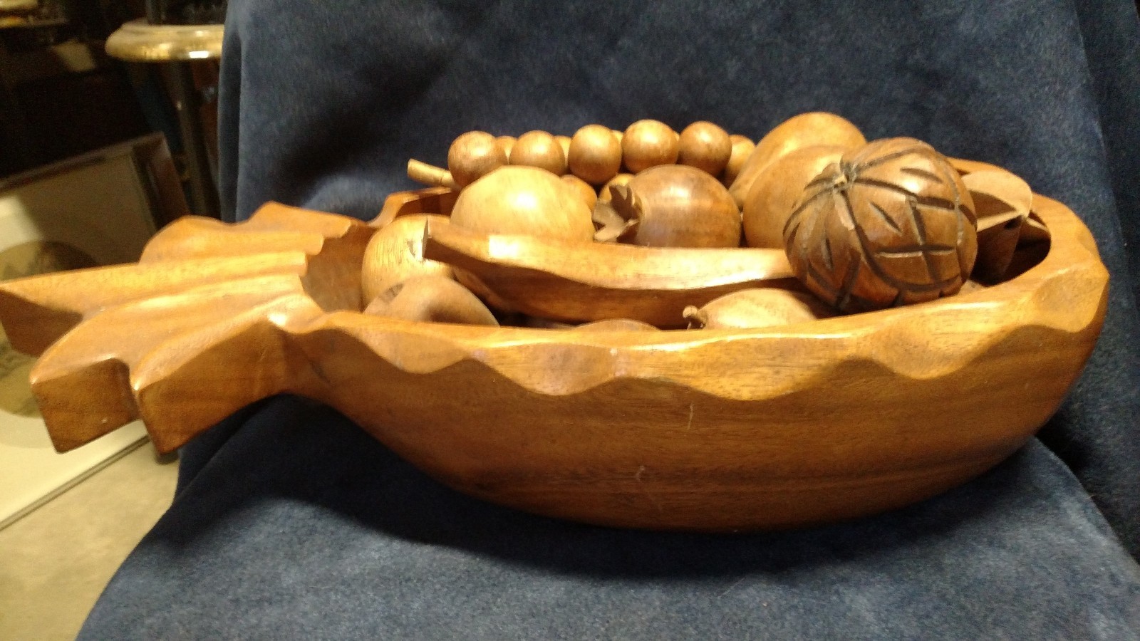 Vtg Monkey Pod Wooden Carved Bowl&Fruit Siam Table Decor Pine apple Pear Apple