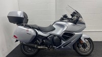 TRIUMPH TROPHY SE ABS * Full Triumph Luggage - All Keys and Books - One Owner *