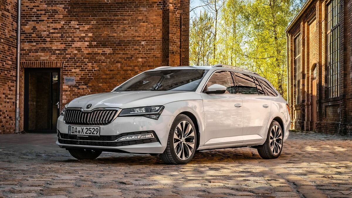 Skoda Superb Combi Iii 2019 Im Test Mobile De