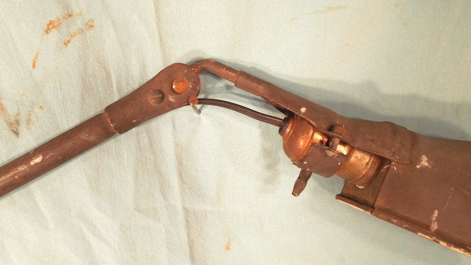 VINTAGE O.C.WHITE(?) FOSTORIA (?) ADJUSTABLE BALL ARM BOLT ON WORK LIGHT