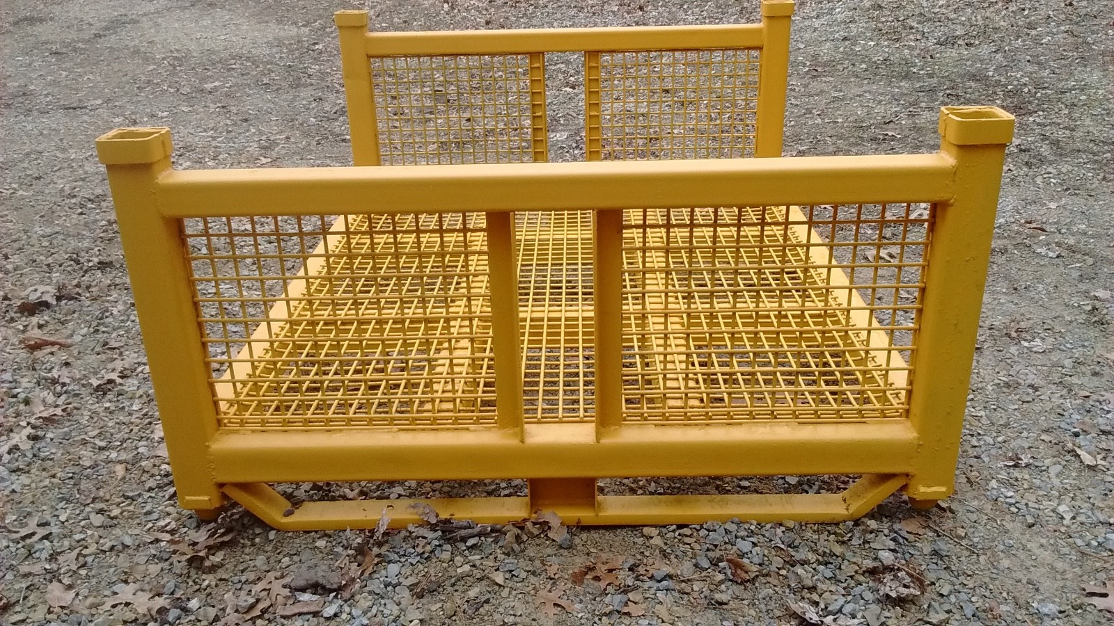 Forklift parts carry basket --- easily haul move around materials