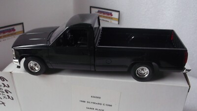 ERTL AMT 1988 Chevy Silverado C-1500 Dealer Promo Model 1:25 Saber Black  #6262
