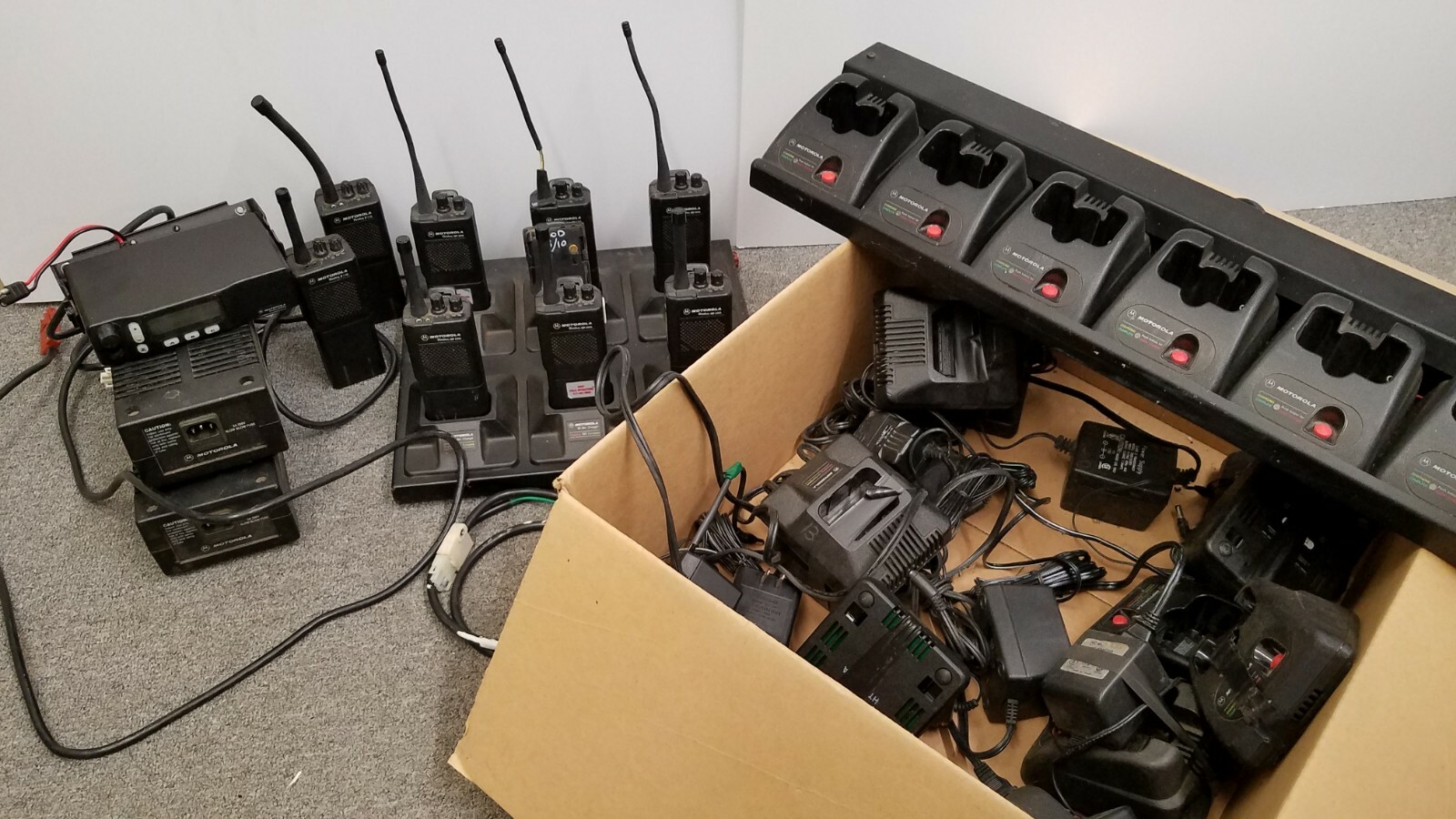 MOTOROLA RADIUS GP300/P110 AND BASE RADIUS M1225 W/CHARGER BANKS & FAST CHARGERS. Buy it now for 750.00