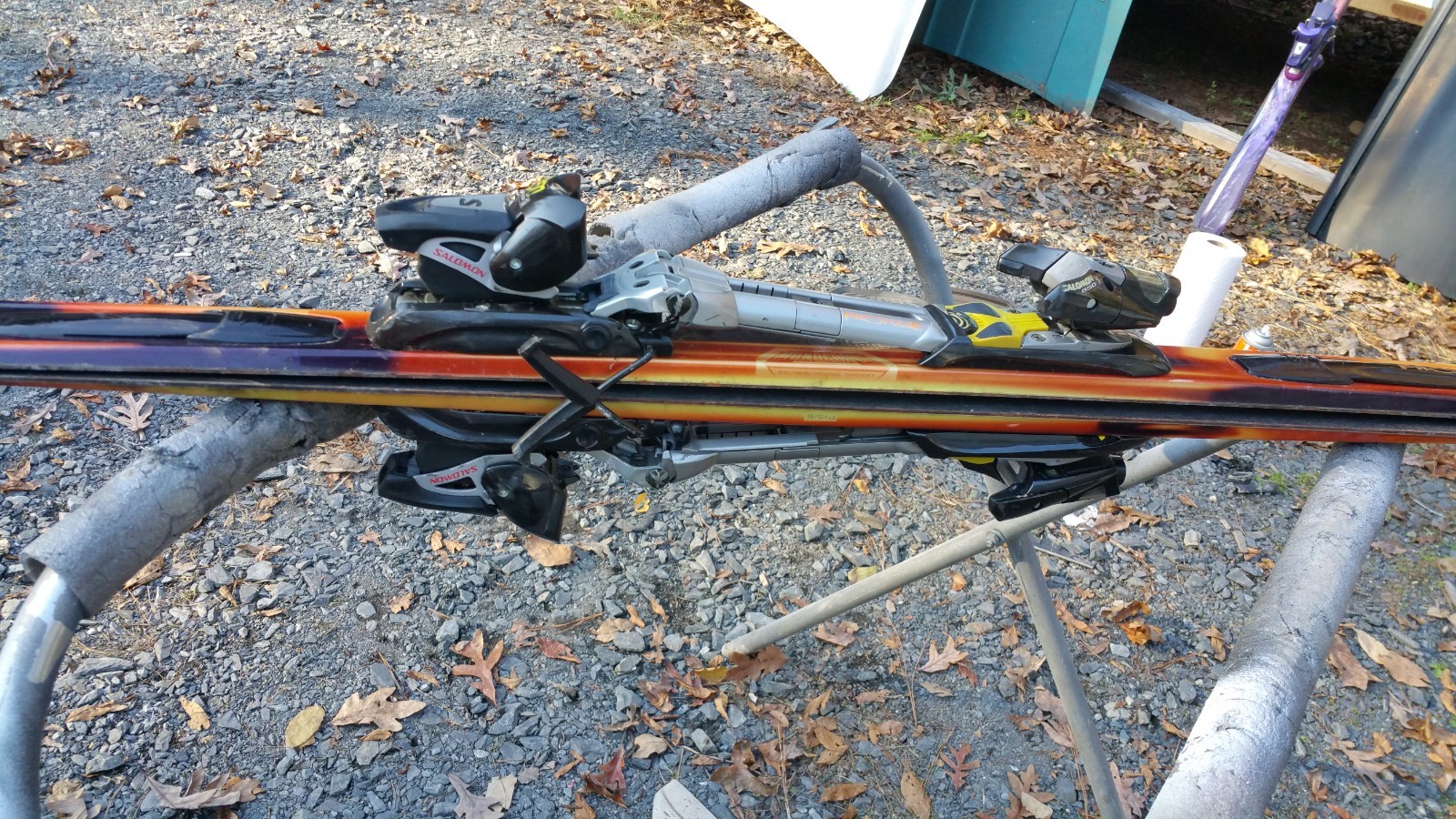 Axendo Prolink Salomon Skies