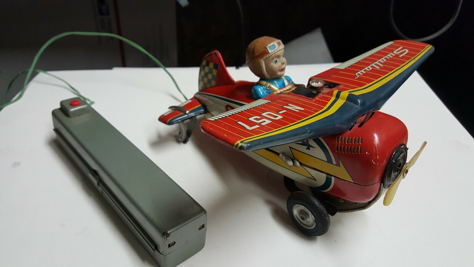 SWALLOW BATTERY OPERATED LOOP AIRPLANE TIN 1960s JAPAN MODERN TOYS Rare PLANE
