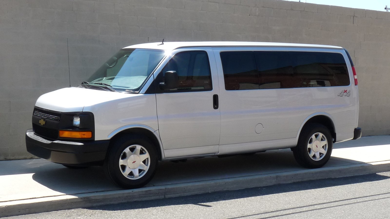 Used Suv Under 10000 >> 2014 Chevy Express Ls 1500 Awd All-wheel-drive. Full Size ... Used Suv Under 10000 >> 2014 Chevy Express Ls 1500 Awd All-wheel-drive. Full Size ...