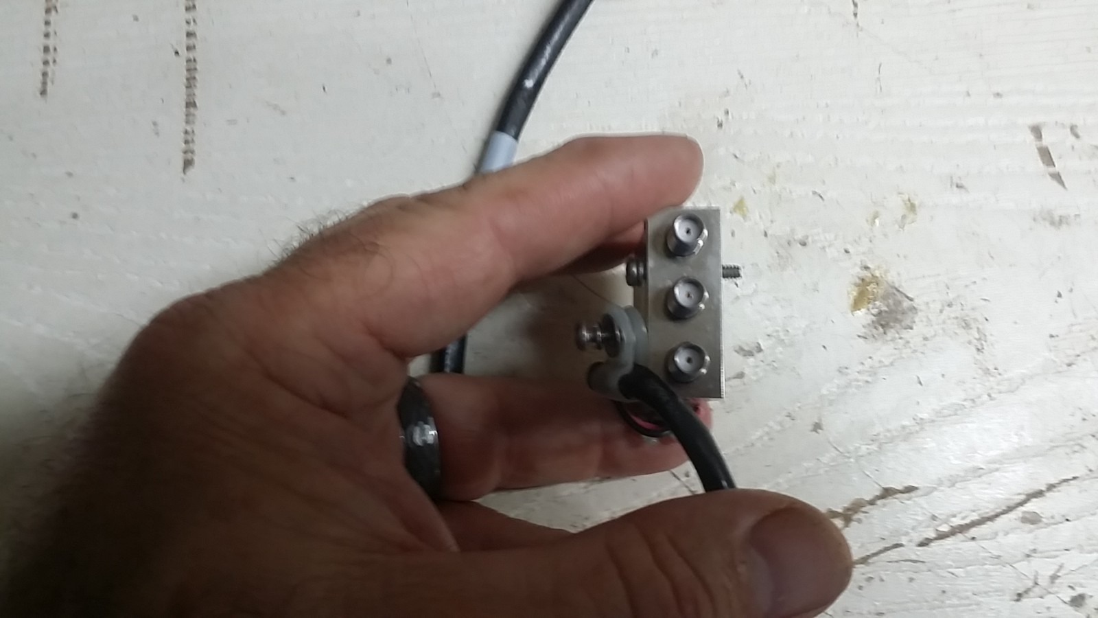 Dow-Key Microwave 403-130 RF Coaxial Failsafe SPDT Switch, 12VDC F/S, SMA Connec