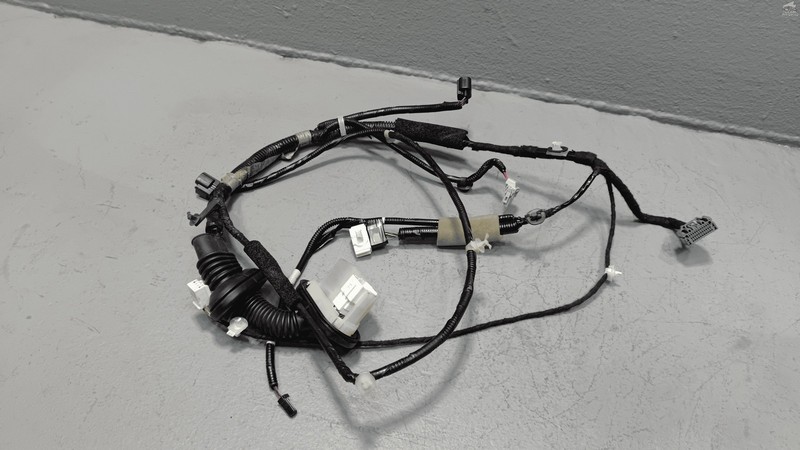 Used 2017-2019 Honda CR-V EX Ex-l Front Passenger Side Door Wire Wiring Harness OEM