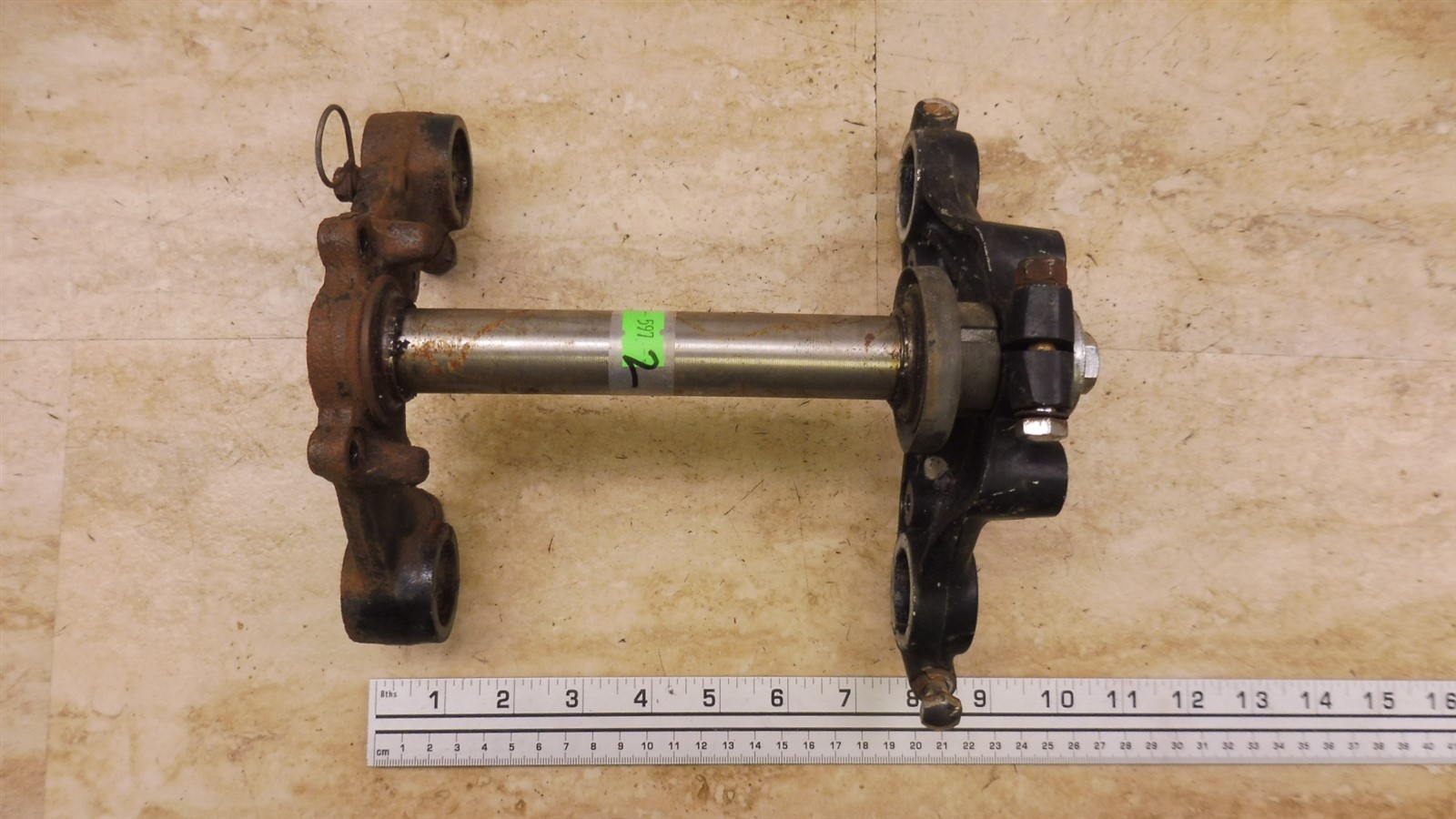 1975 Kawasaki G4 100 Enduro K597> triple tree steering stem clamp