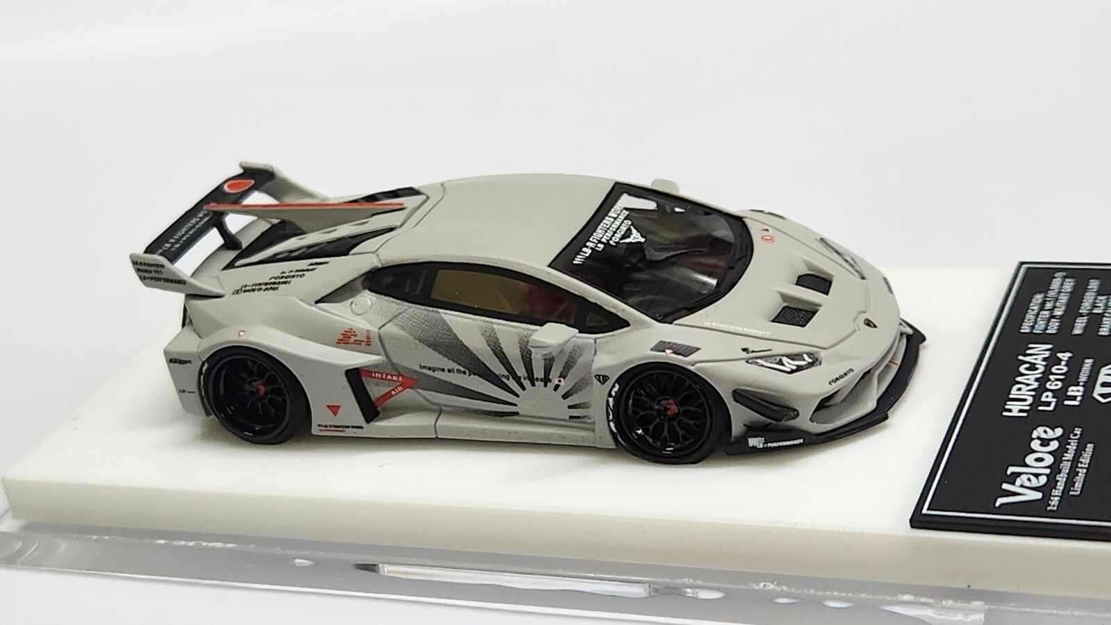1:64 Veloce Lamborghini Huracan LP610-4 LB Performance Zero