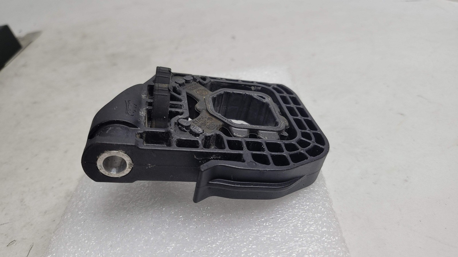 0 Bmw G80 M3 Petrol Radiator Pack Bracket Mount Left 9895623 image 3