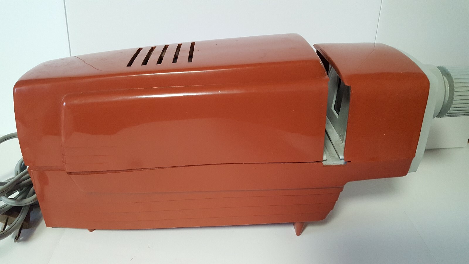 VINTAGE PANORAMA COLOR SLIDE PROJECTOR - MODEL 101