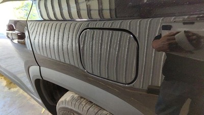 17-23 GMC Acadia OEM Fuel Filler Door Gas Lid Flap (Ebony Twilight GB8)