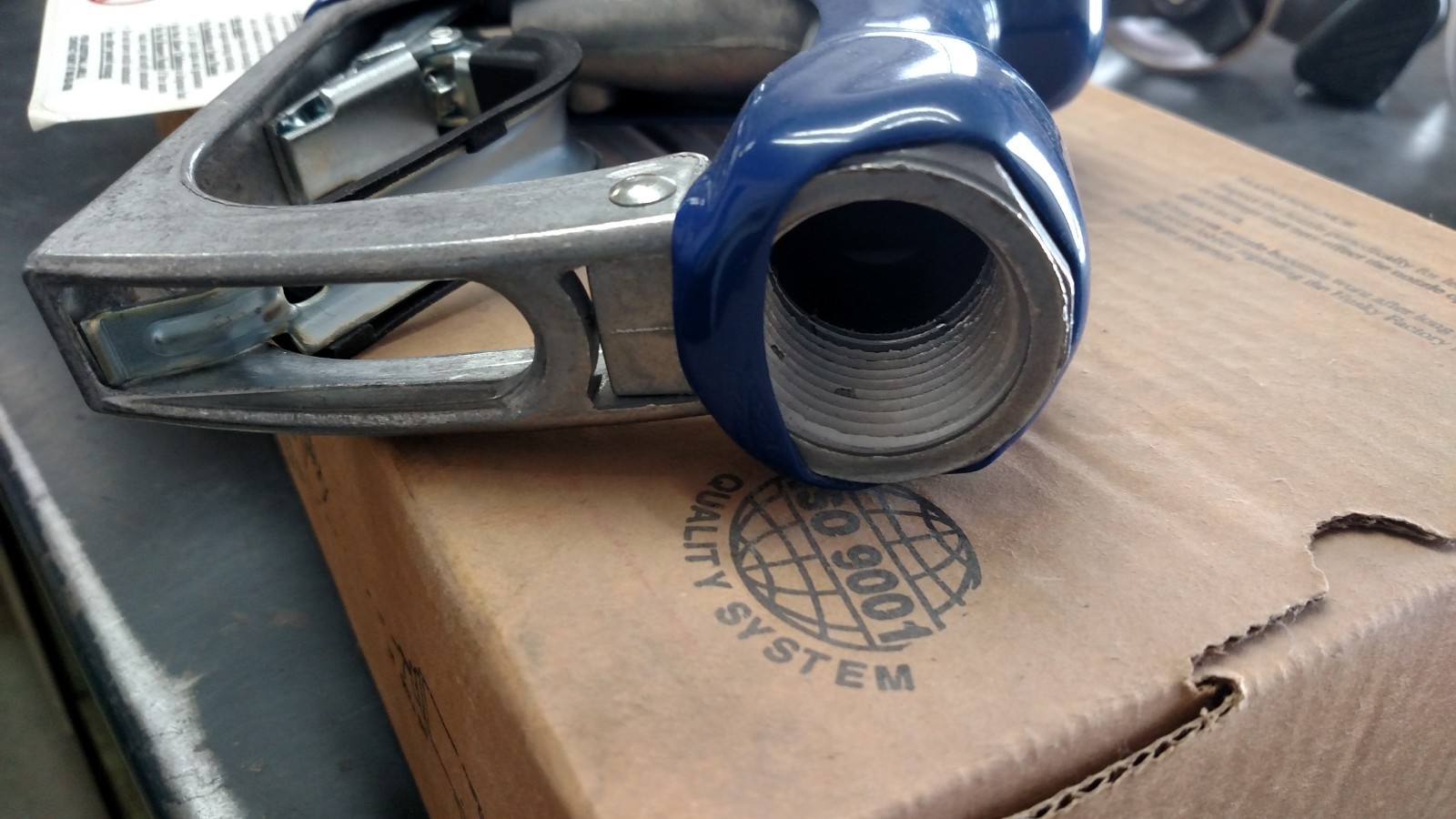 HUSKY FUEL NOZZLE 1'' BLUE GASOLINE (REBUILT)