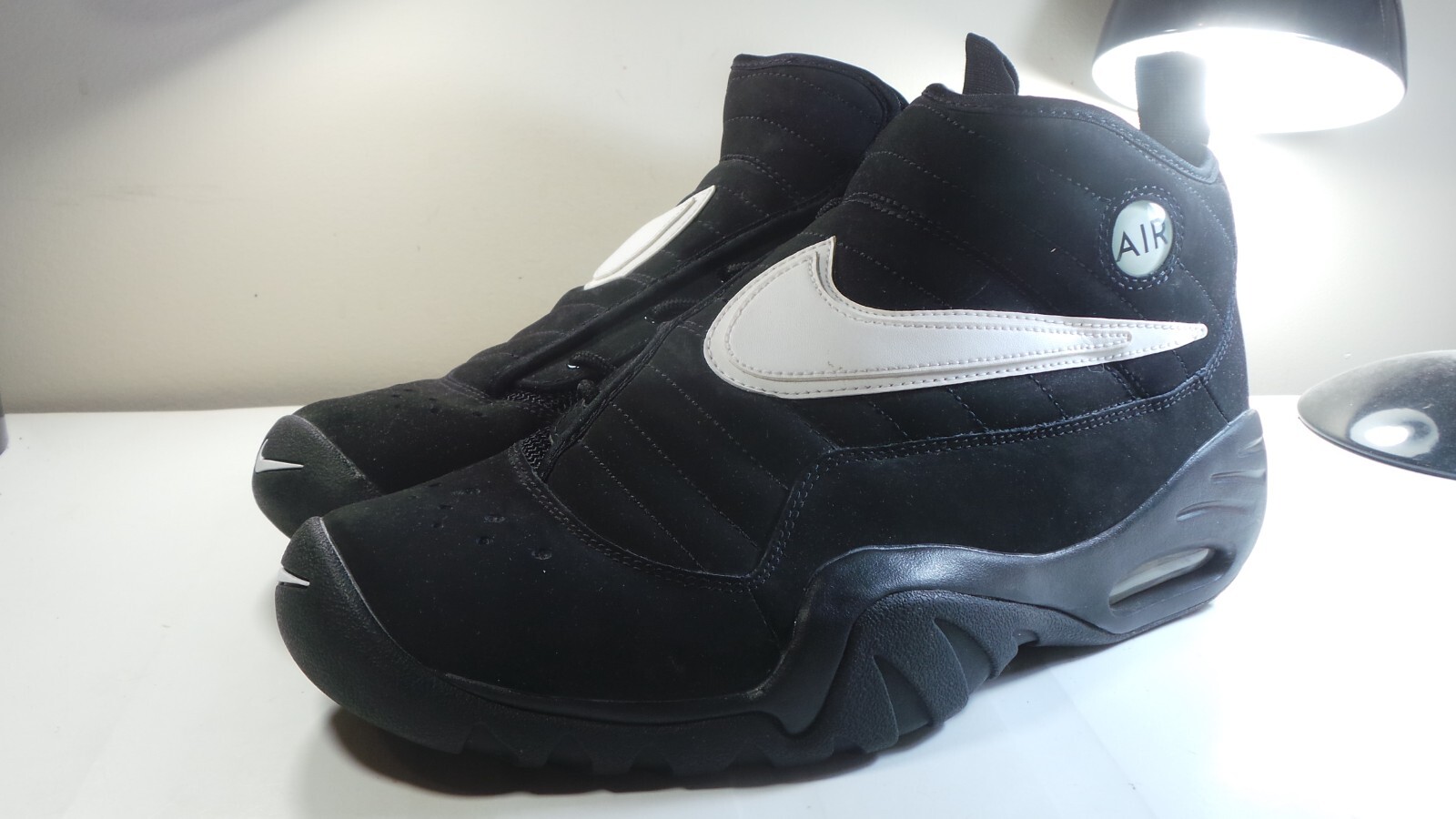 Nike air shake indestruct 27cm 箱無し AIR SHAKE エアシェイク インデストラクト 新品 27cm - メルカリ