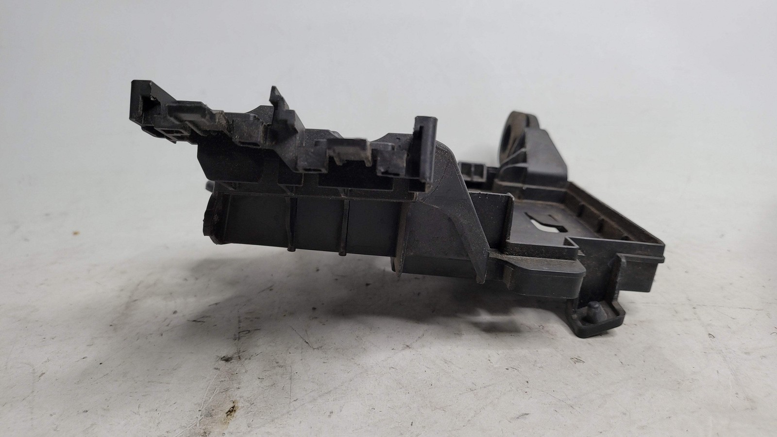 0 Bmw M2 M3 M4 F80 F82 F83 F87 SUPPLY MODULE HOLDER MOUNT COVER 7849609 image 5