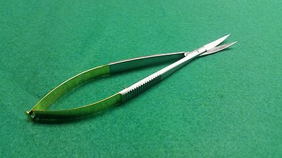 1 EACH PREMIUM GRADE CASTROVIEJO MICRO SCISSORS 4.5'' CVD W/ GOLD HANDL SURGICAL 