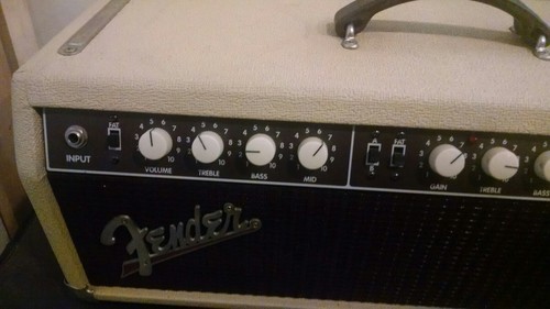 FENDER TONEMASTER ELECTRIC GUITAR AMPLIFIER HEAD AND 2x12 CABINET