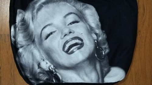 Marilyn Monroe NWT signature hobo bag A-84