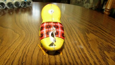 Vintage 1950-1960's Wind Up Tin Litho Inakita Made in Japan Chick Chicken