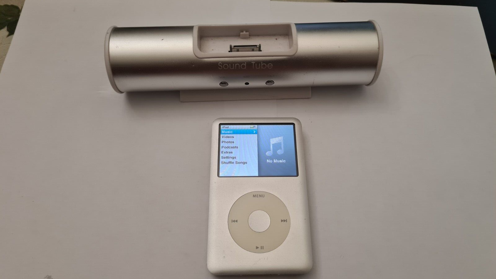 iPod 120GB シルバー Apple iPod classic 120GB (Silver) MB562LL/A B&H Photo Video