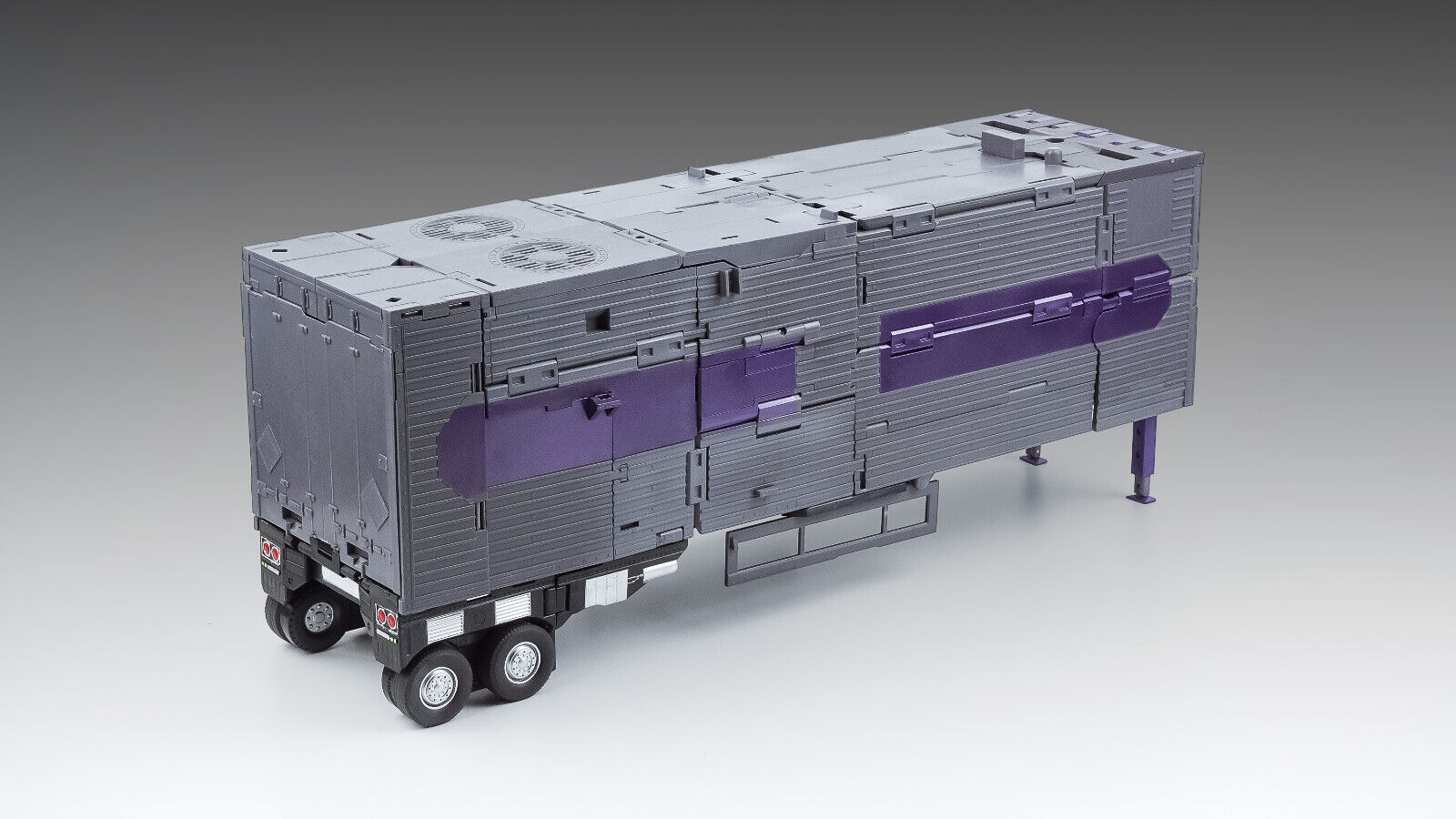 New X-Transbots MX-12B Trailer and MX-12C for MX-12A New X-Transbots MX-12B Trailer and MX-12C for MX-12A