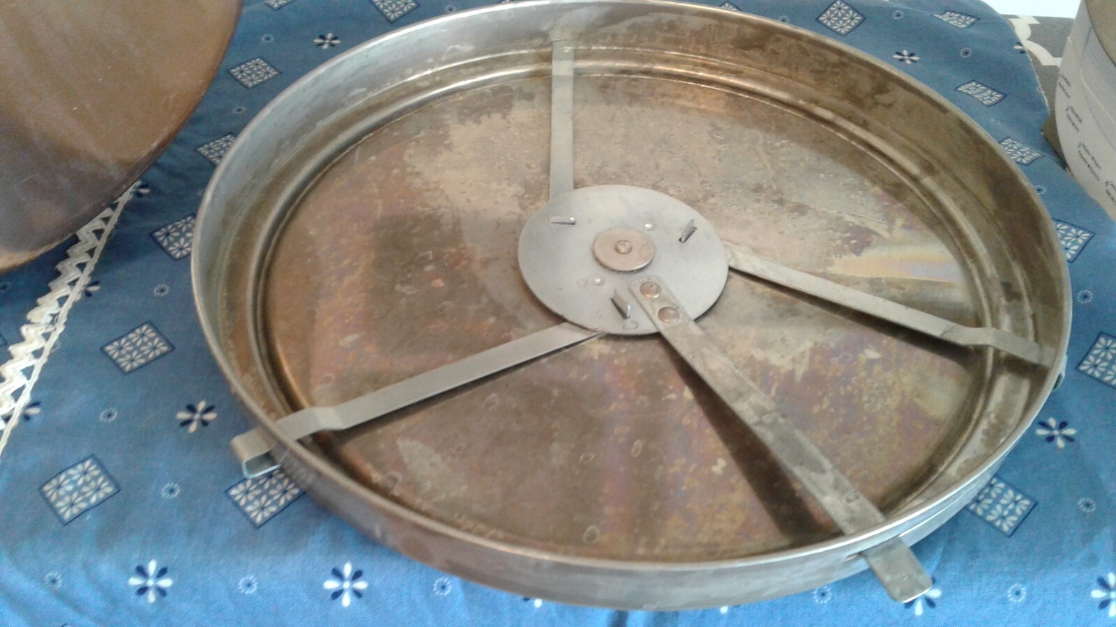 Vintage copper cake cover with locking bottom