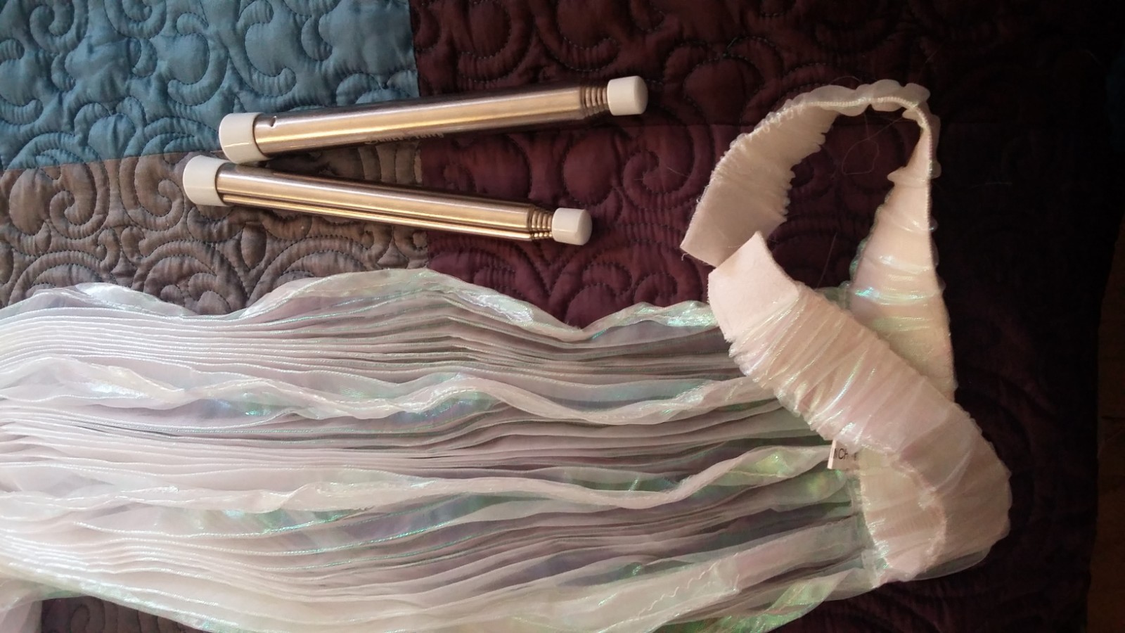 ISIS WINGS + sticks White Iridescent