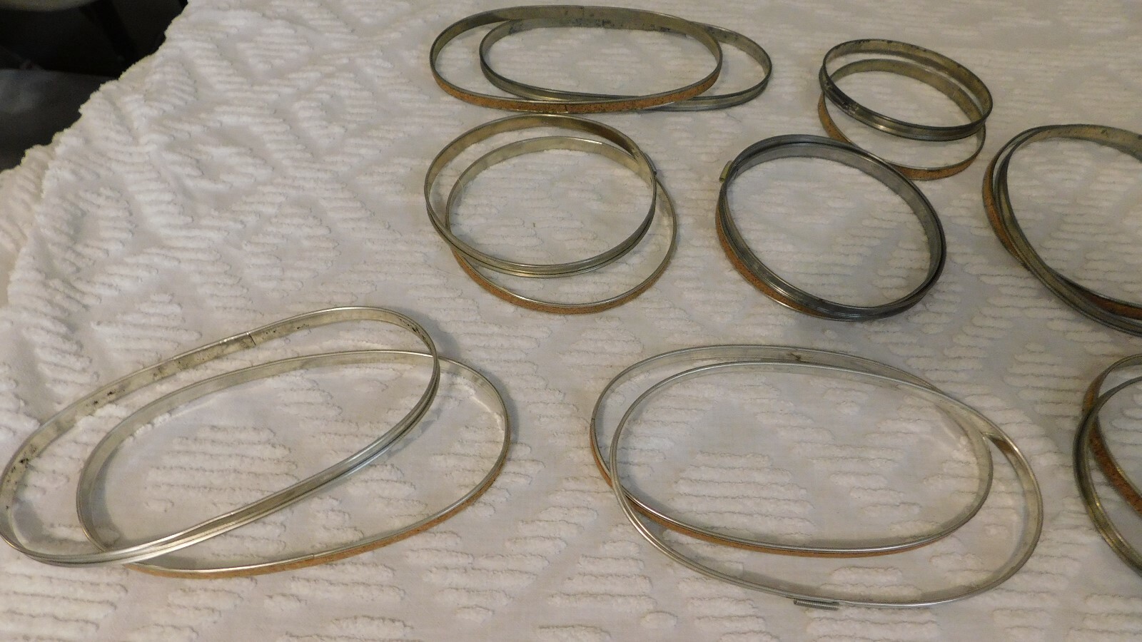 MIXED LOT 8 METAL  EMBROIDERY HOOPS  WITH CORK OVAL ROUND VTG