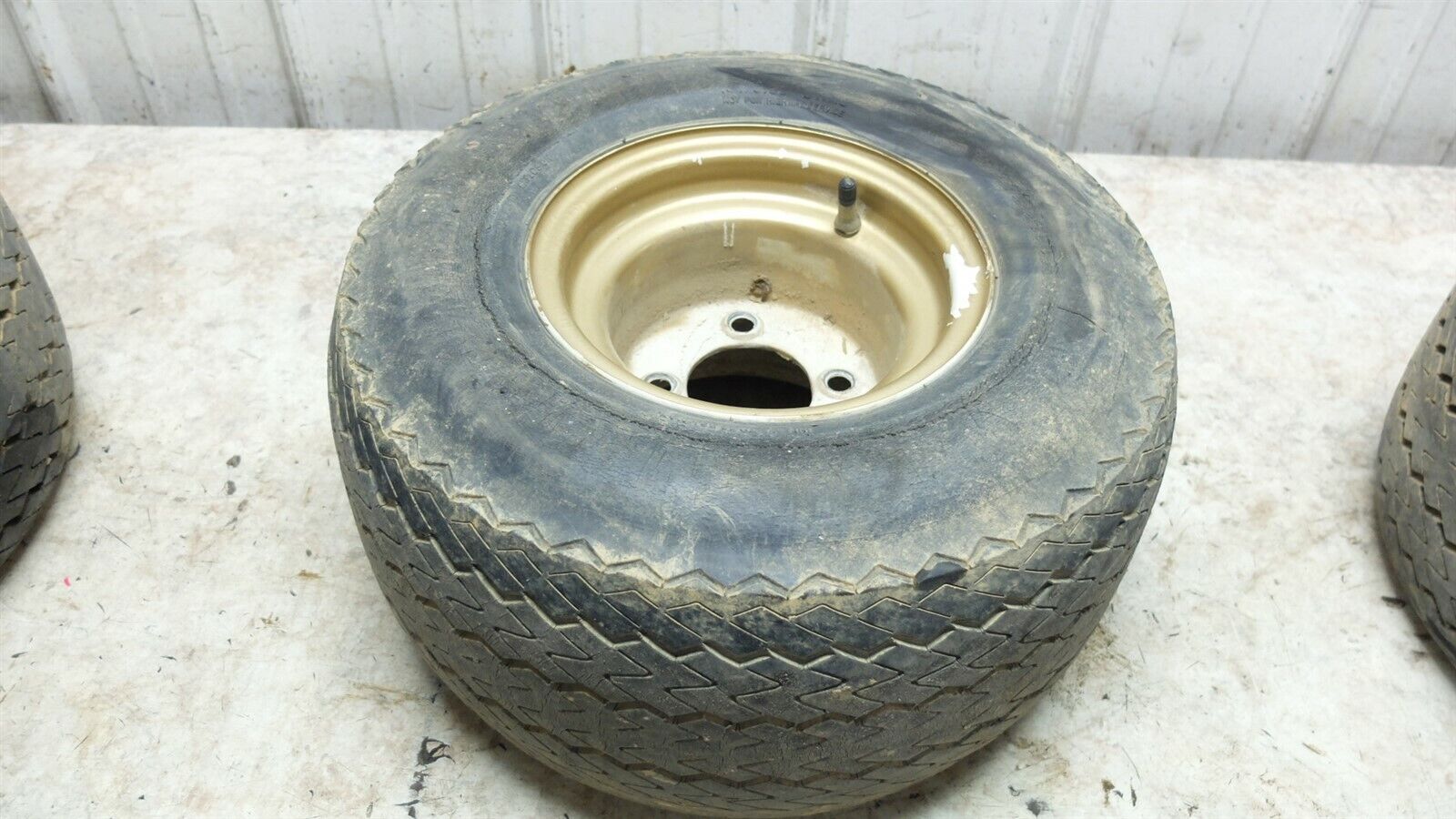 05 EZGO 36 Volt 36V Electric Golf Cart wheel rim and tire