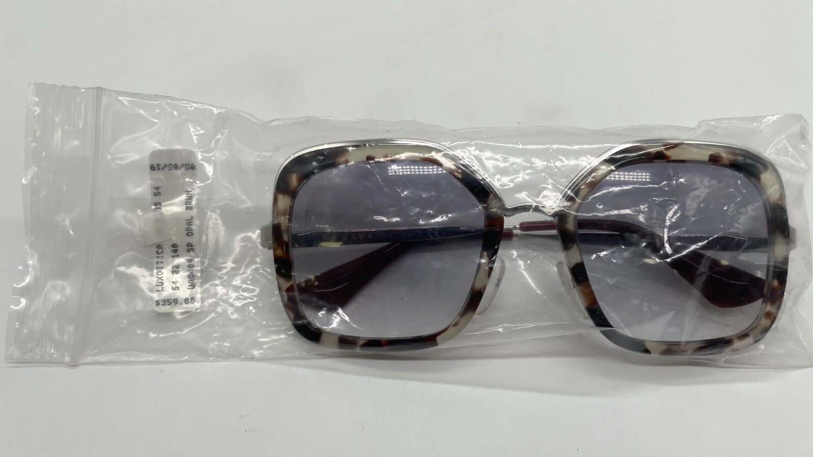 小物 PRADA sunglasses flower 00s l y2k 小物 PRADA sunglasses flower 00s l y2k Vintage Y2K Prada