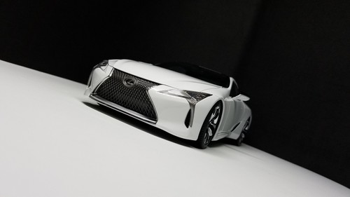 AUTOart Lexus LC500 (Metallic White * Interior Color / Black