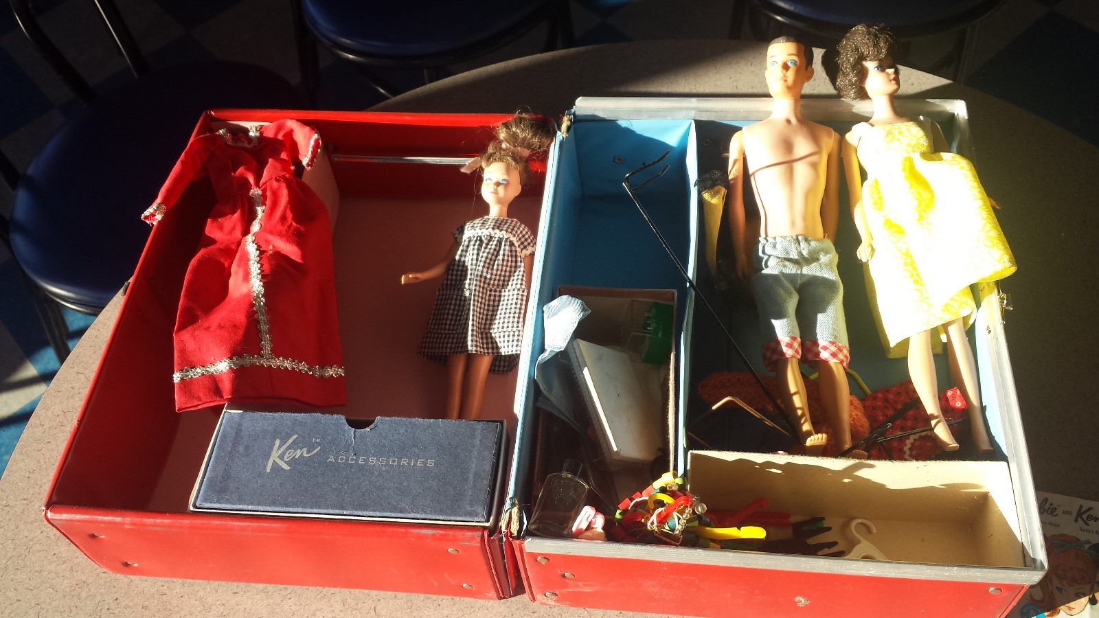 Mattel Barbie 1963 Skipper 1960 Ken Doll Midge 1958 Case Clothes Accessories