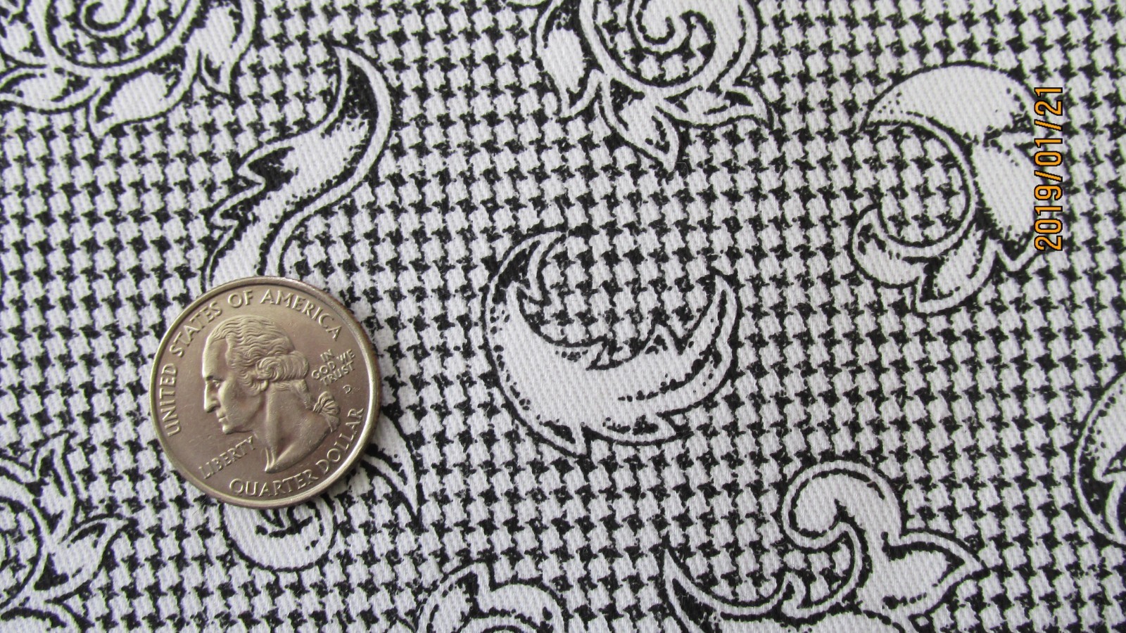 VINTAGE HEAVY COTTON B&W HERRINGBONE PAISLEY