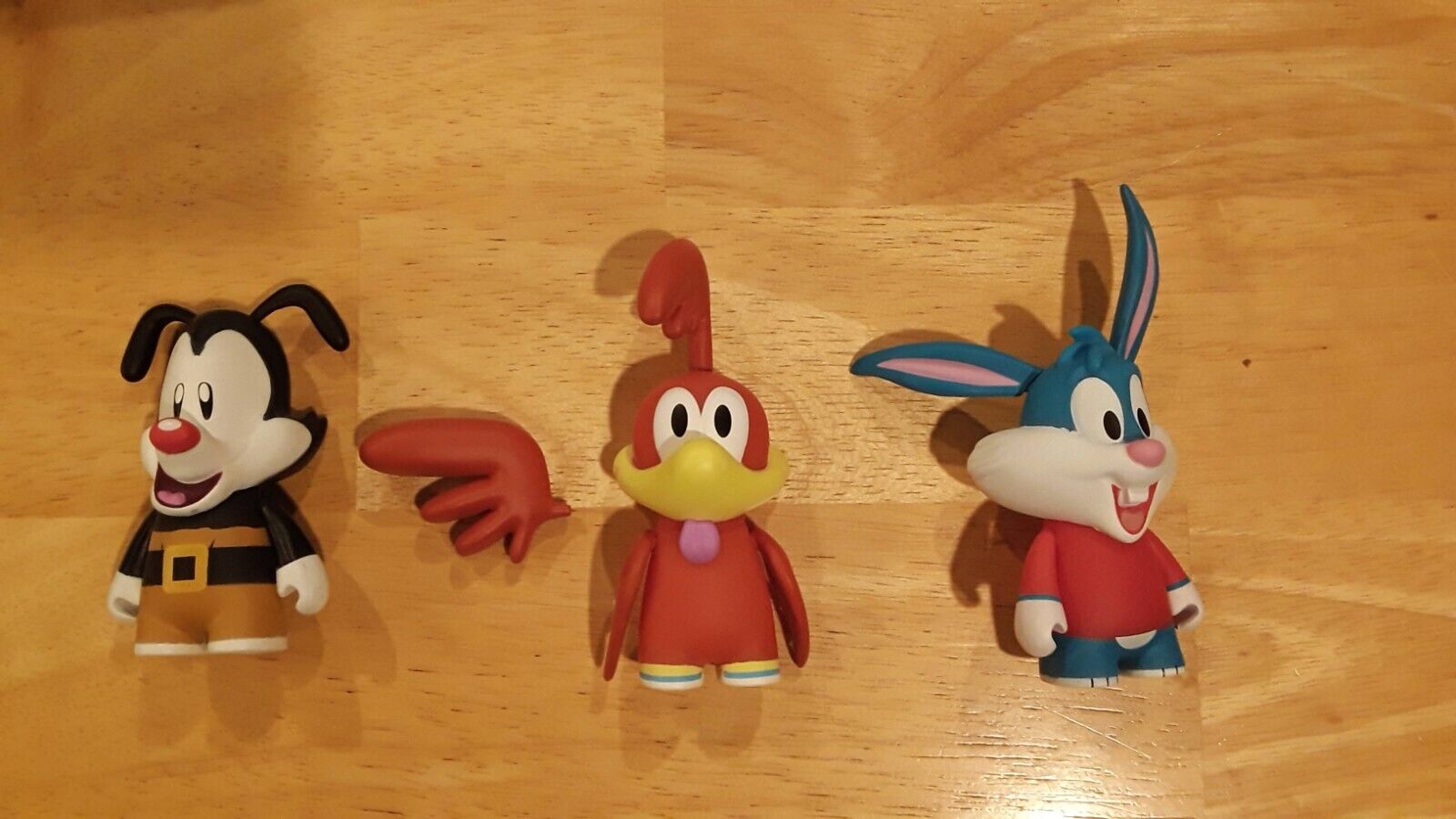 Kidrobot TINY TOON ANIMANIACS Mini Series YAKKO BUSTER Kidrobot TINY TOON ANIMANIACS Mini Series YAKKO BUSTER