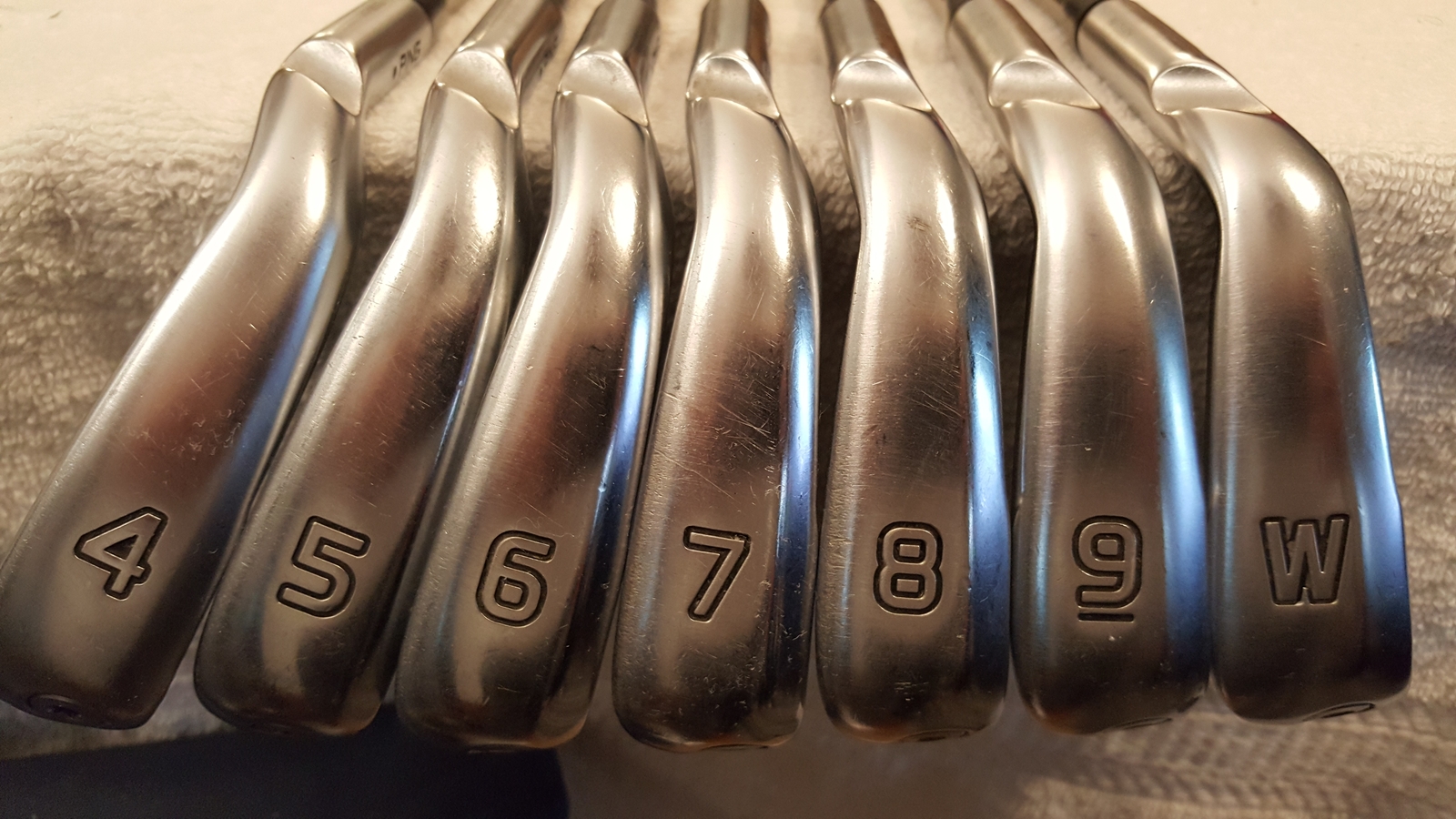 Used Ping G410 Iron Set (4-PW) 7 Irons - UST Recoil 95 F3 - Regular - RH
