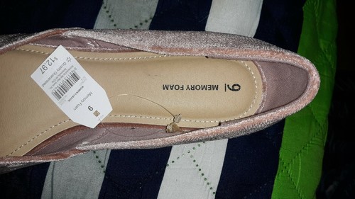 Womens Time & True Memory Foam Size 9 Flats..Mauve color..Brand New w Tags